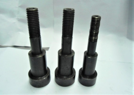 JIS Precision Mold Parts A Typ C Śruba na ramię ze stali nierdzewnej Chemical Black